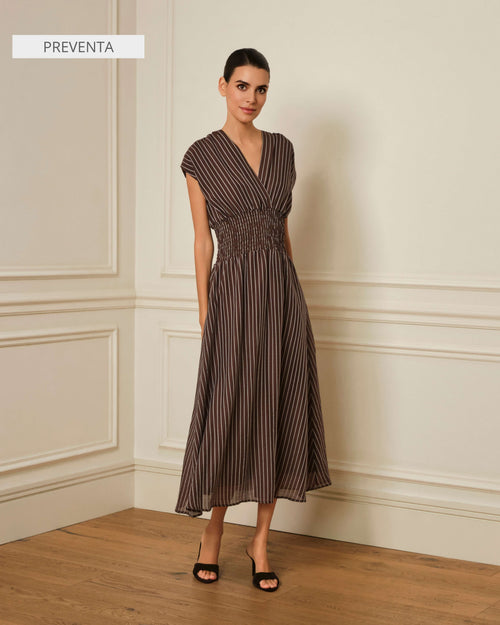 VESTIDO MIDI CON ESTAMPADO DE RAYAS MARRÓN