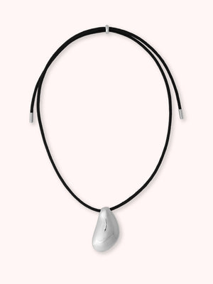 COLLAR OVALADO METÁLICO PLATEADO
