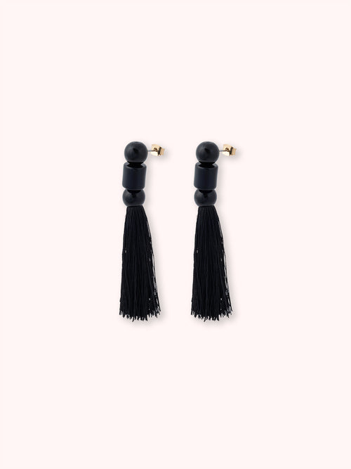 PENDIENTES LARGOS DE FLECOS NEGRO