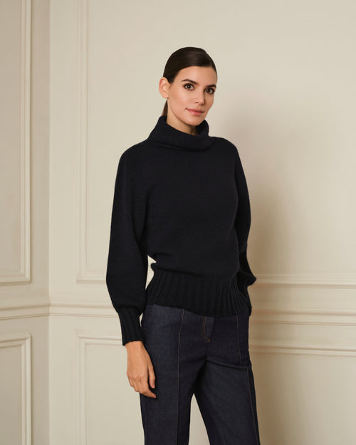 SUÉTER DE PUNTO CON CUELLO ALTO MARINO