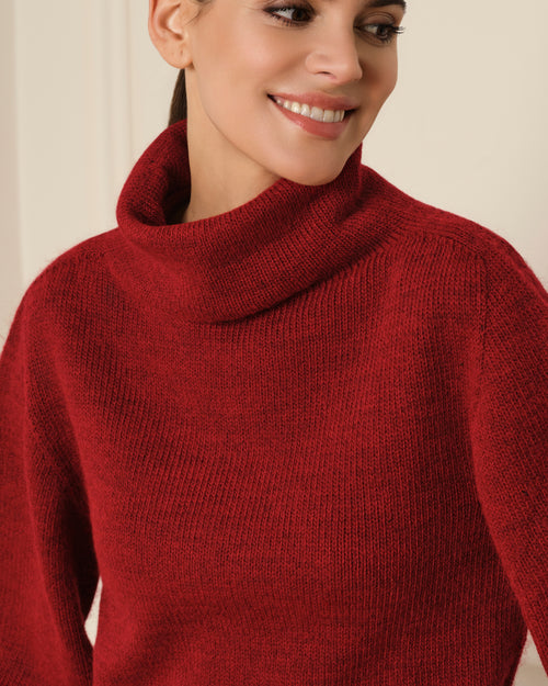 SUÉTER DE PUNTO CON CUELLO ALTO ROJO