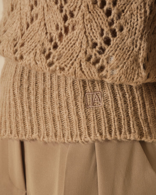 SUÉTER DE PUNTO CALADO CAMEL