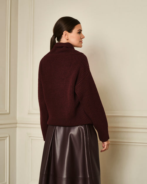 SUÉTER DE PUNTO CON CUELLO CHIMENEA GRANATE