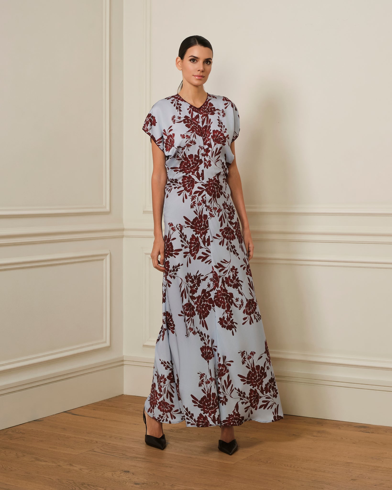 VESTIDO DRAPEADO CON ESTAMPADO BURDEOS