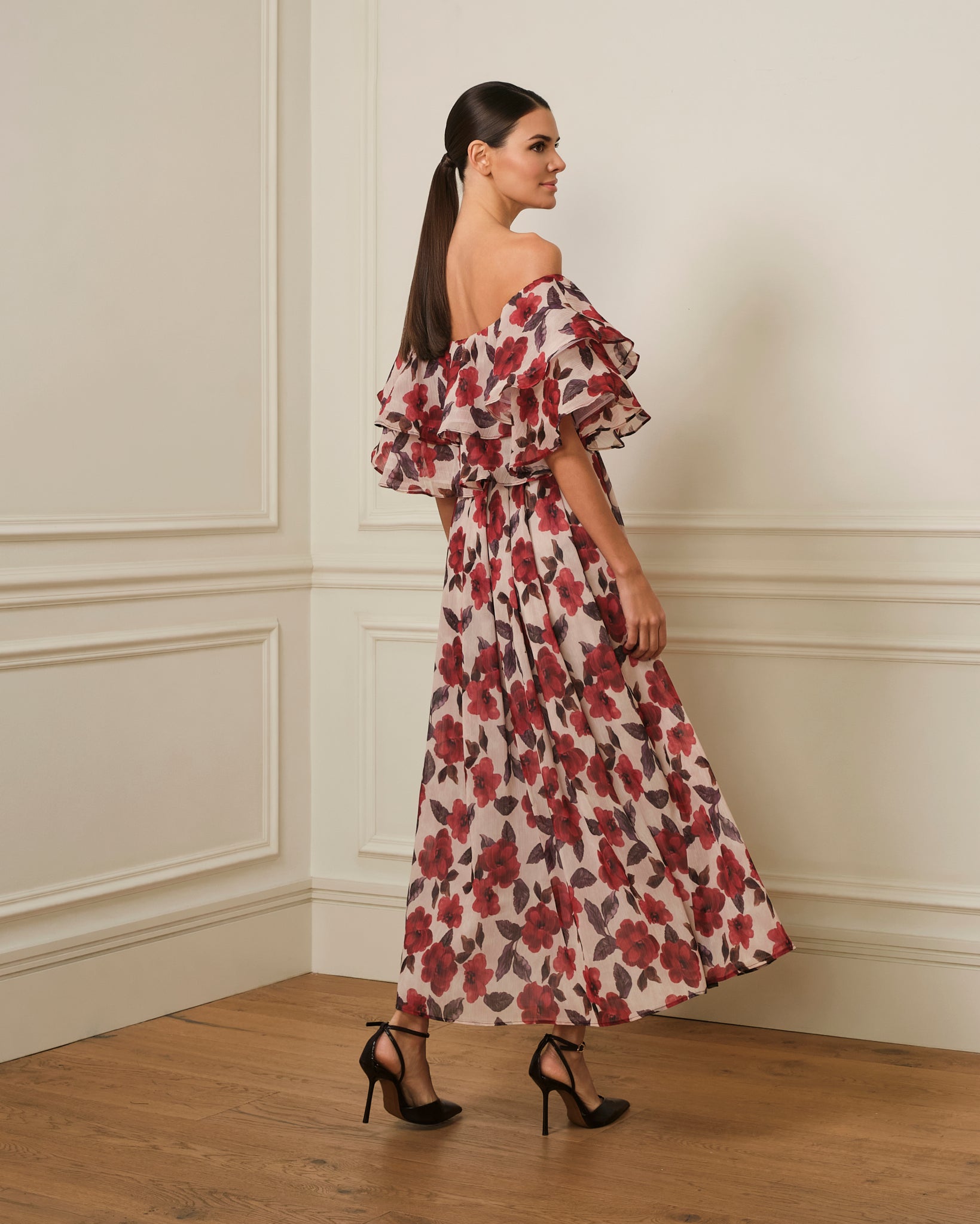 VESTIDO MIDI ESTAMPADO FLORAL CON VOLANTE