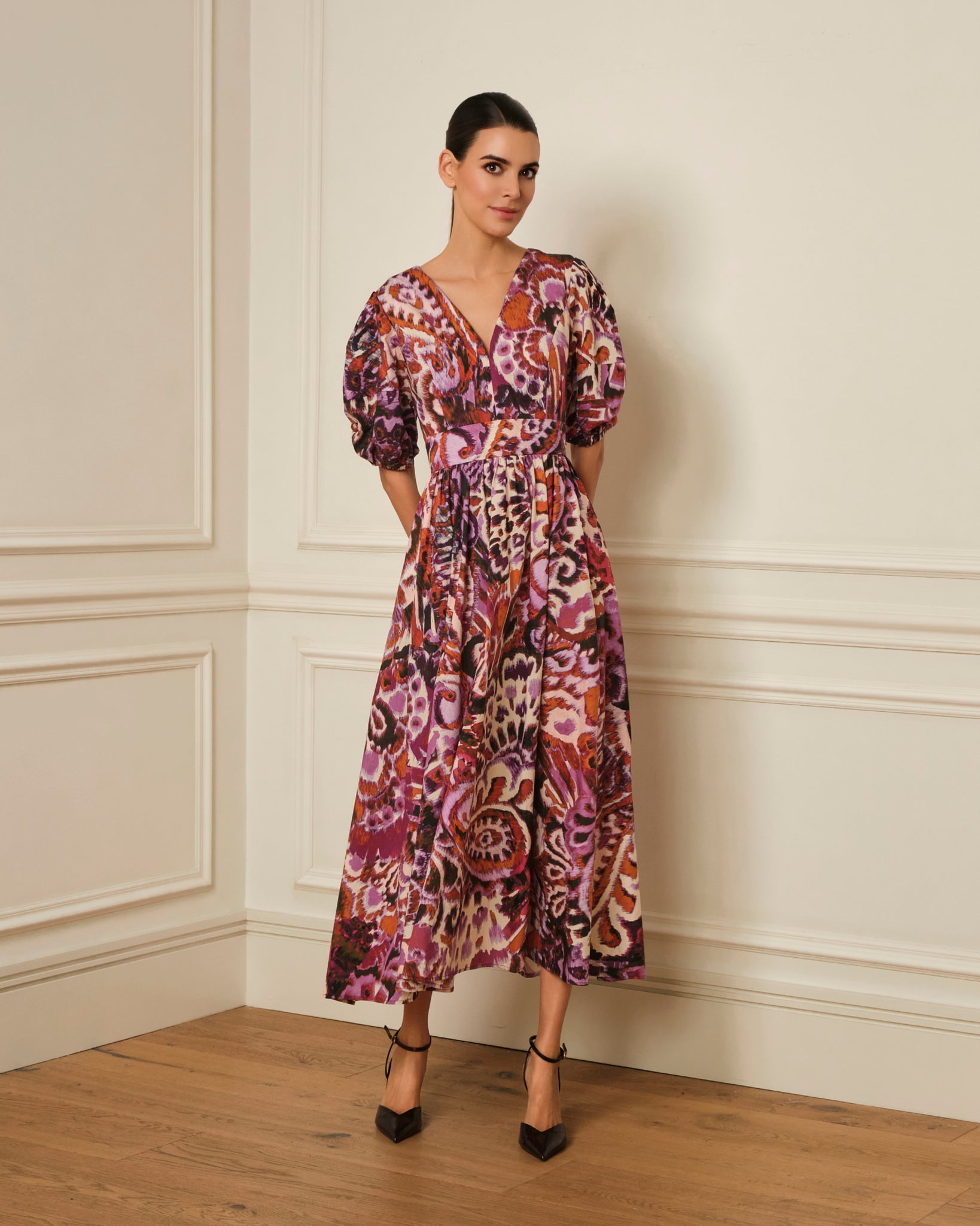 VESTIDO MIDI ESTAMPADO CON MANGA GLOBO