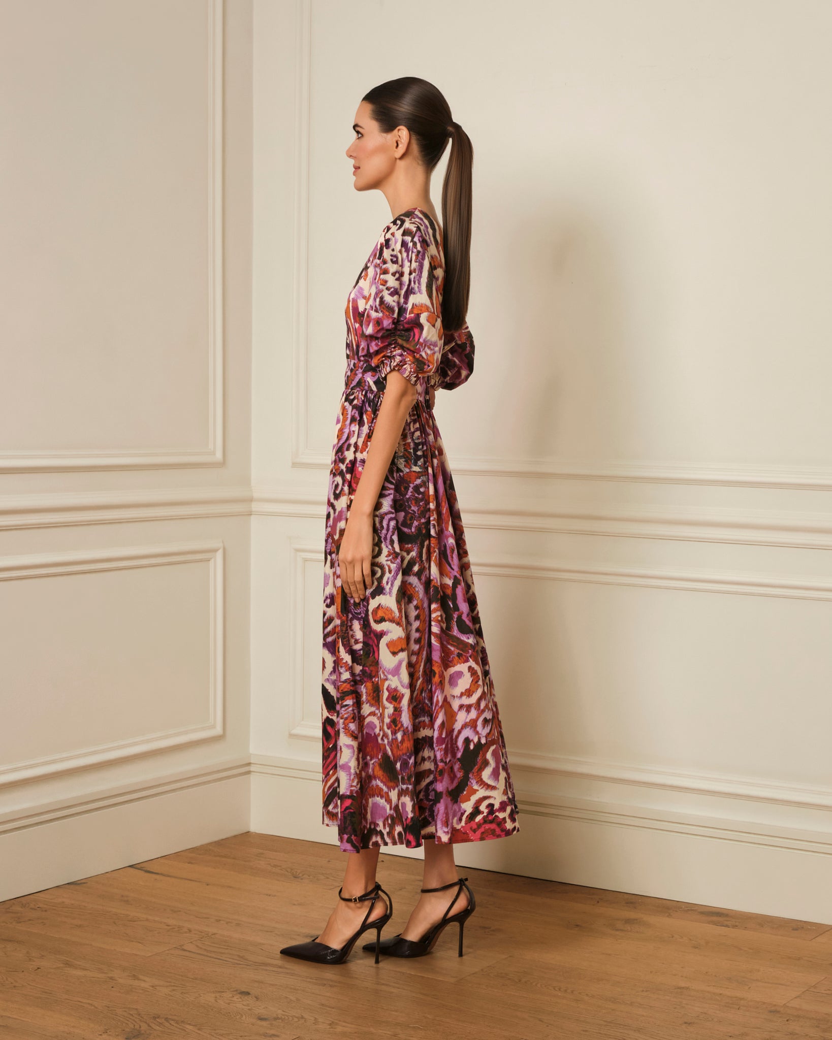 VESTIDO MIDI ESTAMPADO CON MANGA GLOBO