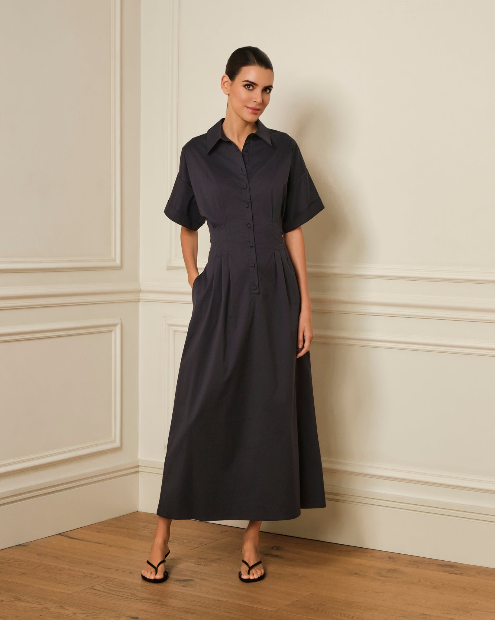 VESTIDO MIDI CAMISERO CON PINZAS