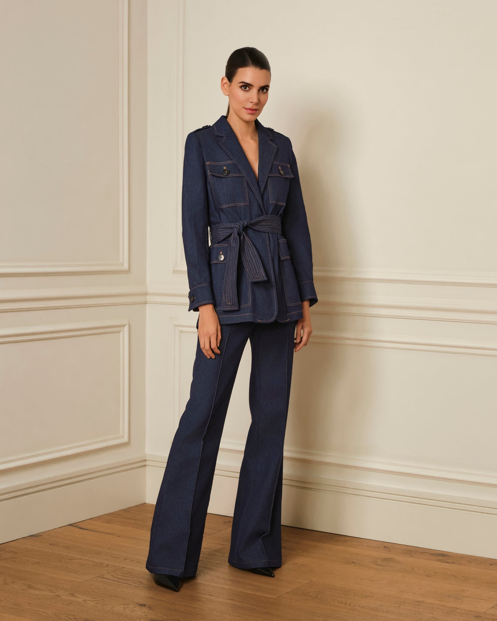 BLAZER SAHARIANA CON COSTURAS VISTAS DENIM