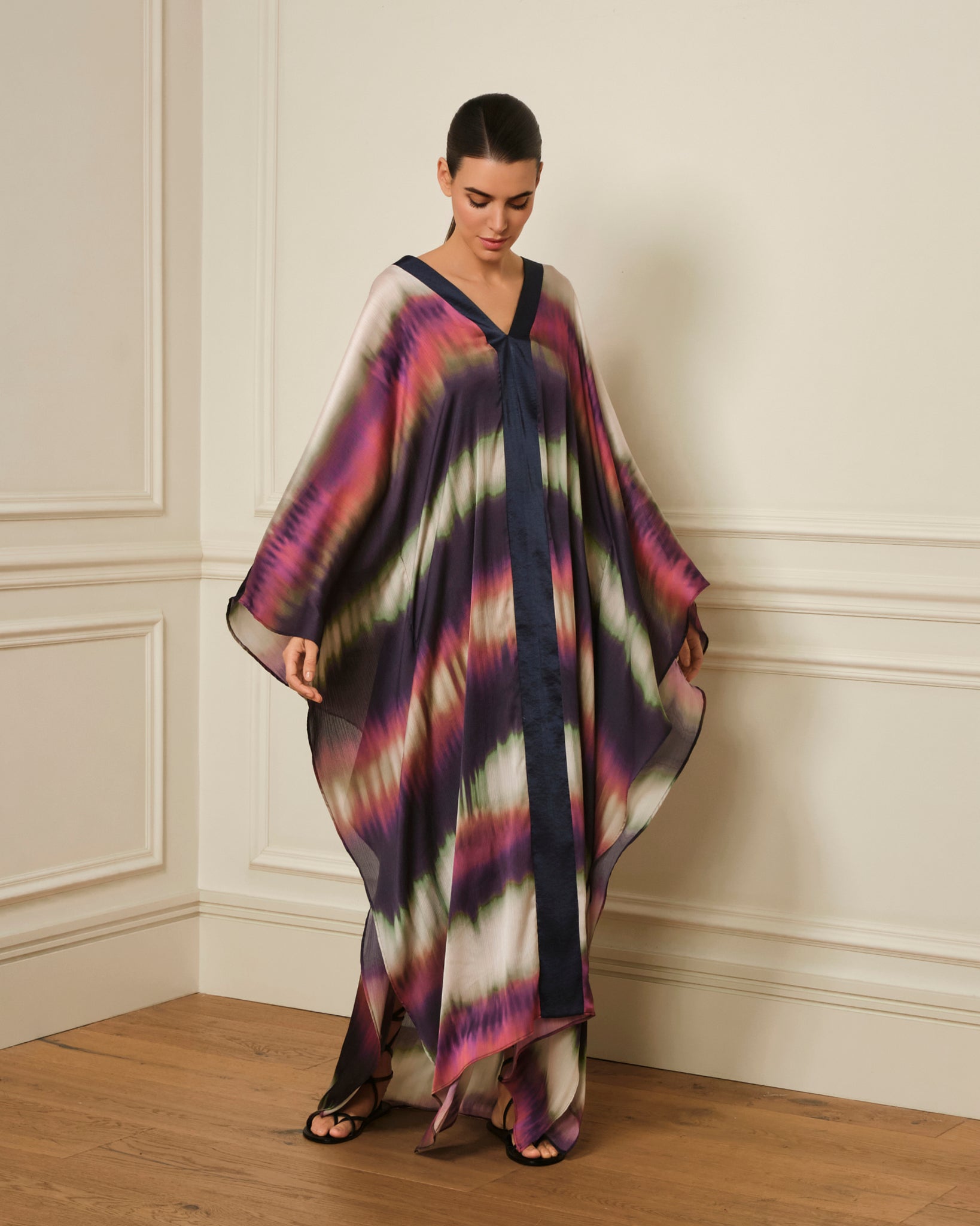 KAFTÁN LARGO ESTAMPADO MORADO