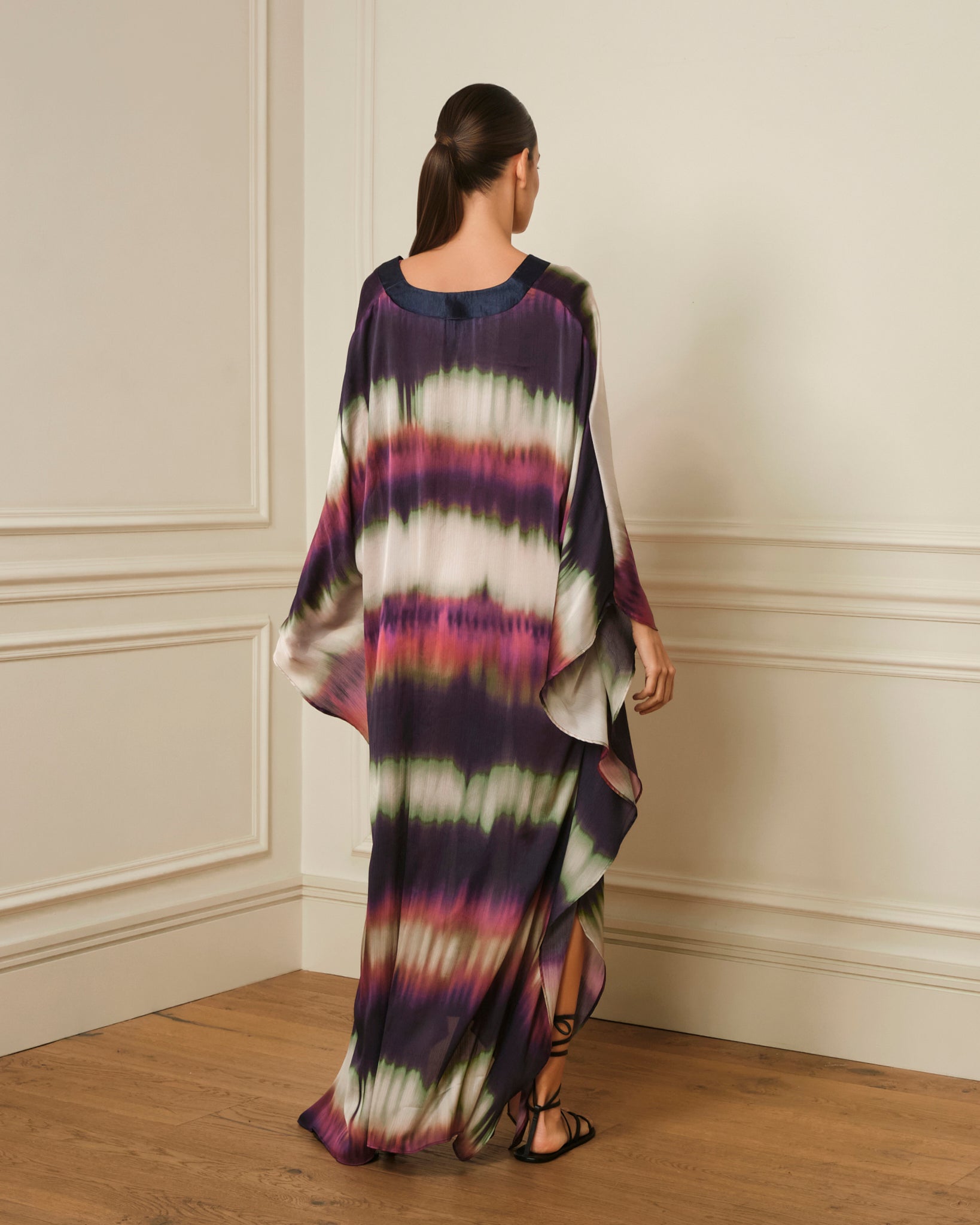 KAFTÁN LARGO ESTAMPADO MORADO