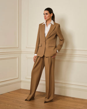 PANTALÓN DE TIRO ALTO CON CINTURILLA CRUZADA CAMEL