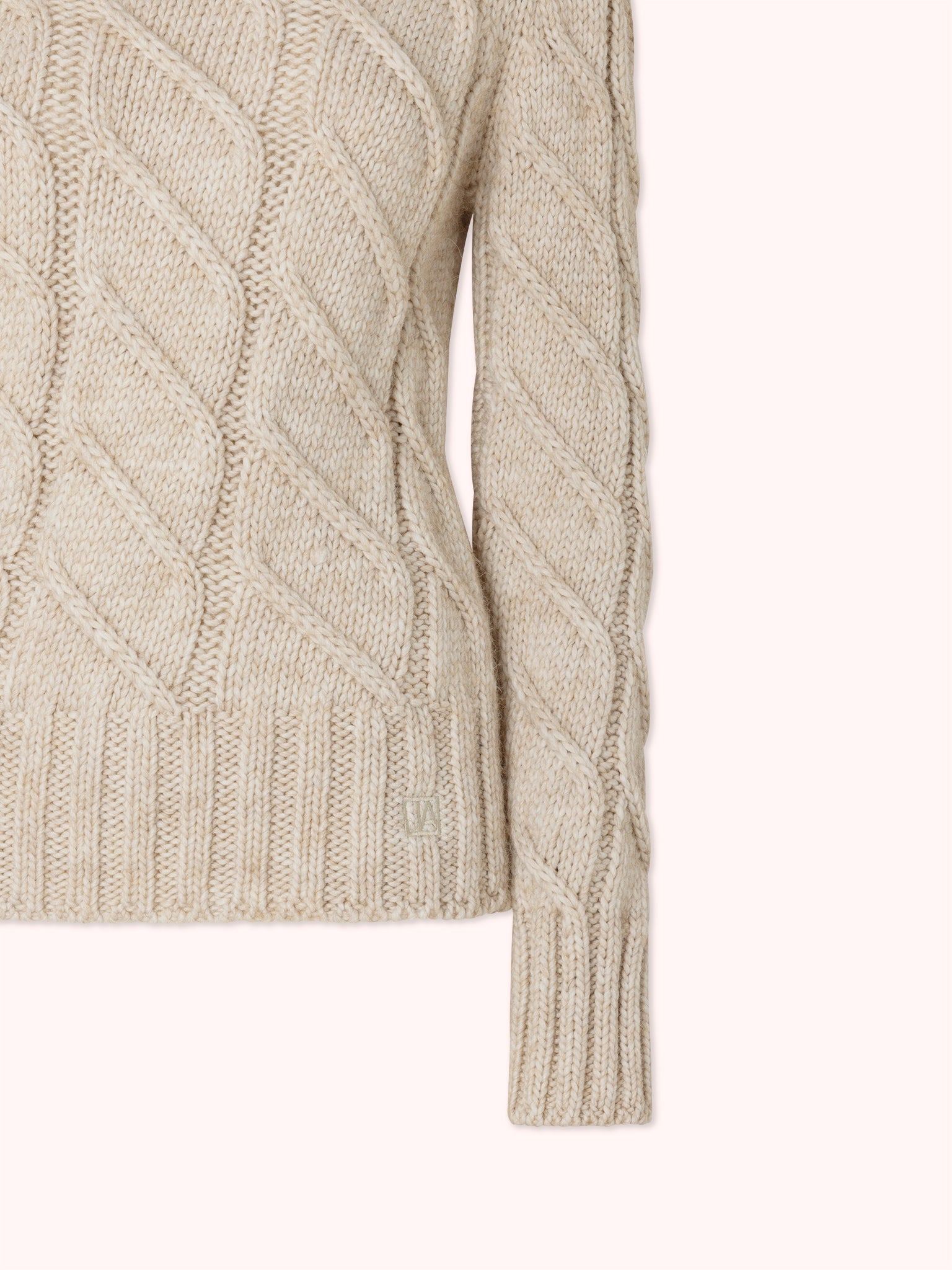 PRE-ORDER SUÉTER DE PUNTO TRENZADO BEIGE