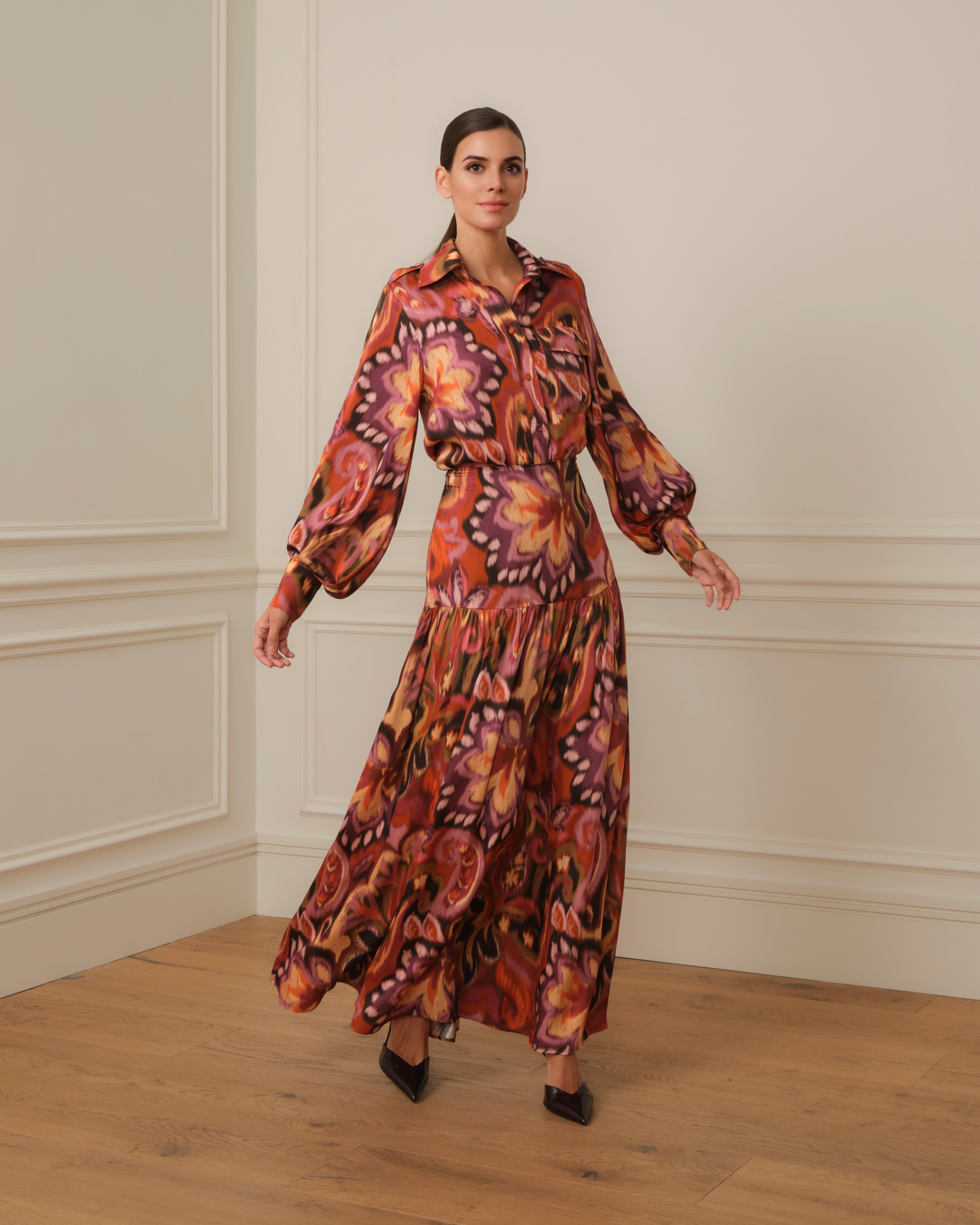 FALDA MIDI CON ESTAMPADO IKAT