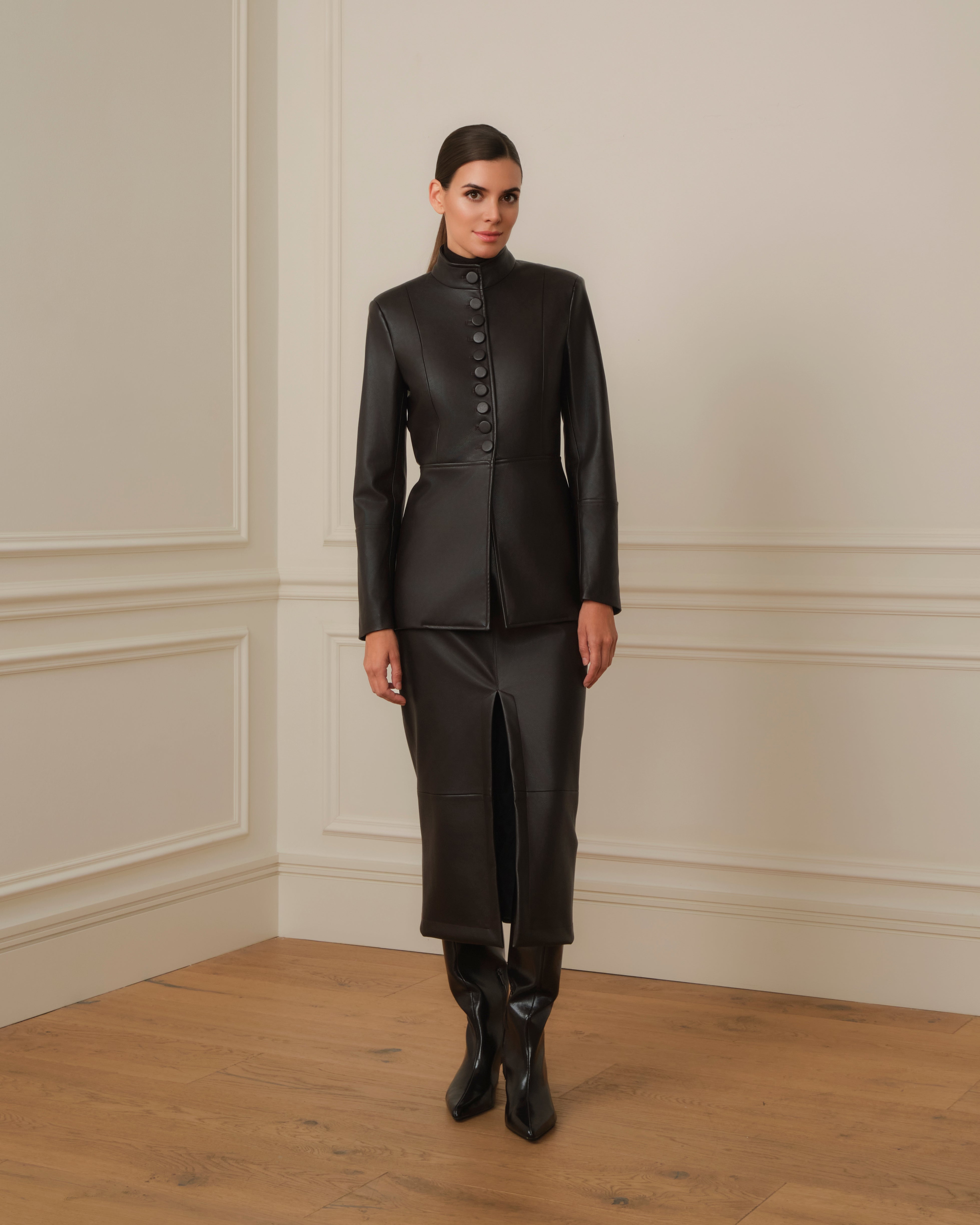 BLAZER CUELLO MAO EFECTO PIEL MARRÓN