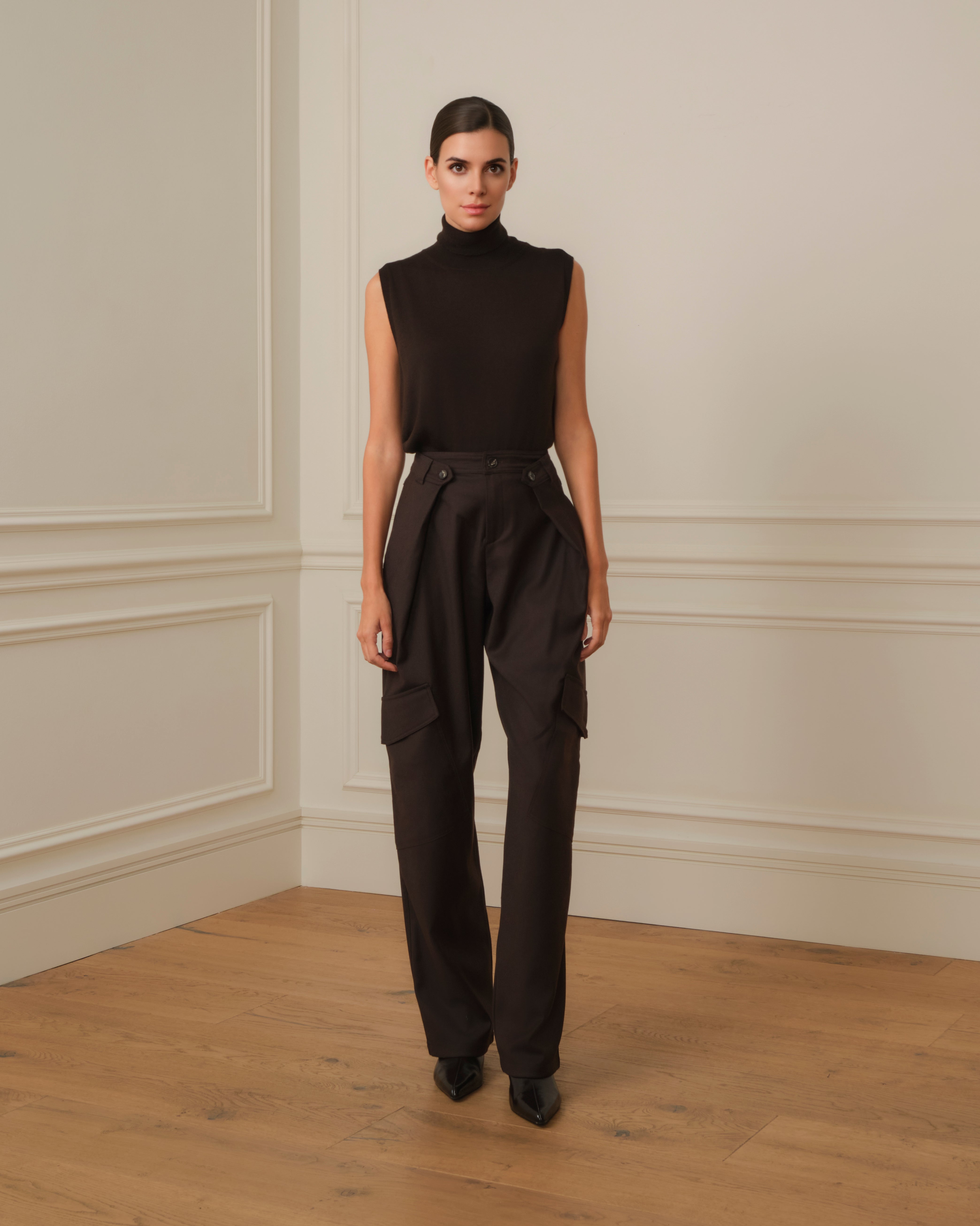 PANTALÓN DE LANA CARGO MARRÓN CHOCOLATE