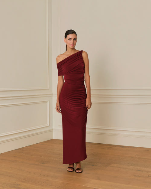 PRE-ORDER VESTIDO LARGO ASIMÉTRICO GRANATE