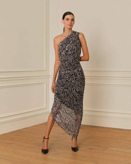VESTIDO ASIMÉTRICO CON DRAPEADO EN TUL NEGRO