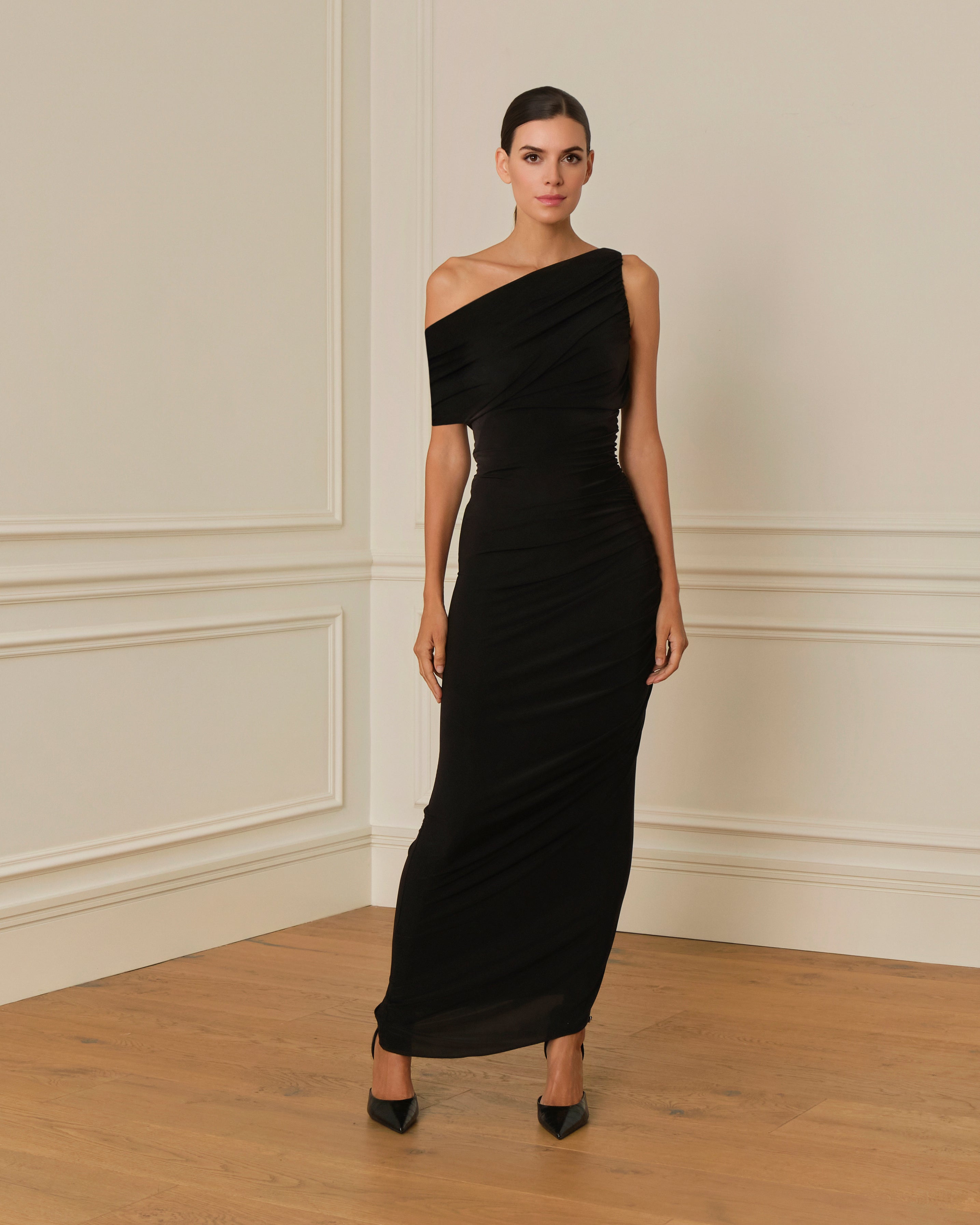 PRE-ORDER VESTIDO LARGO ASIMÉTRICO NEGRO