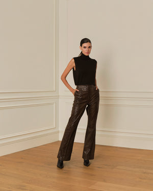 PRE-ORDER PANTALÓN FLARE EFECTO PIEL DE PITÓN