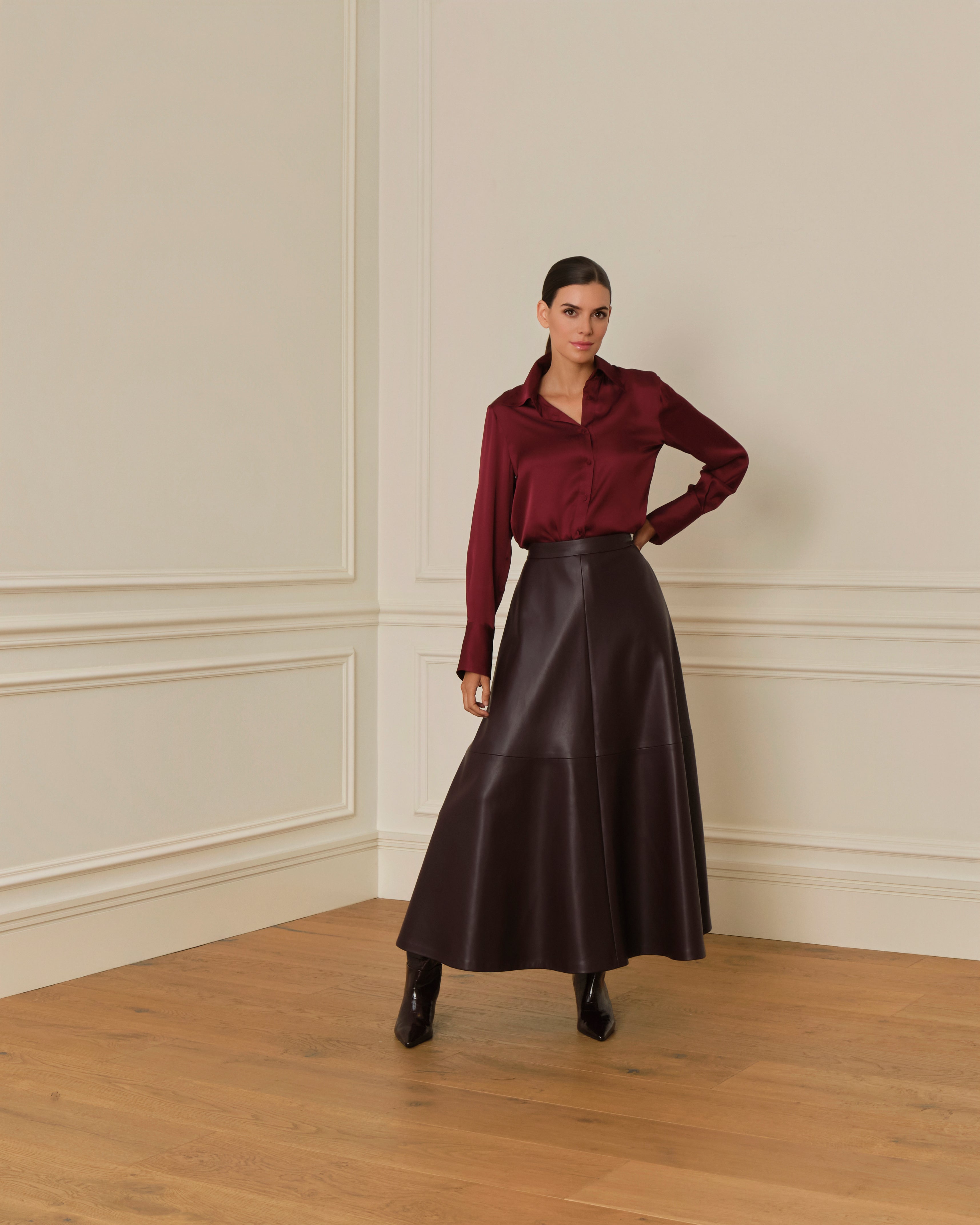 PRE-ORDER FALDA MIDI EFECTO PIEL GRANATE
