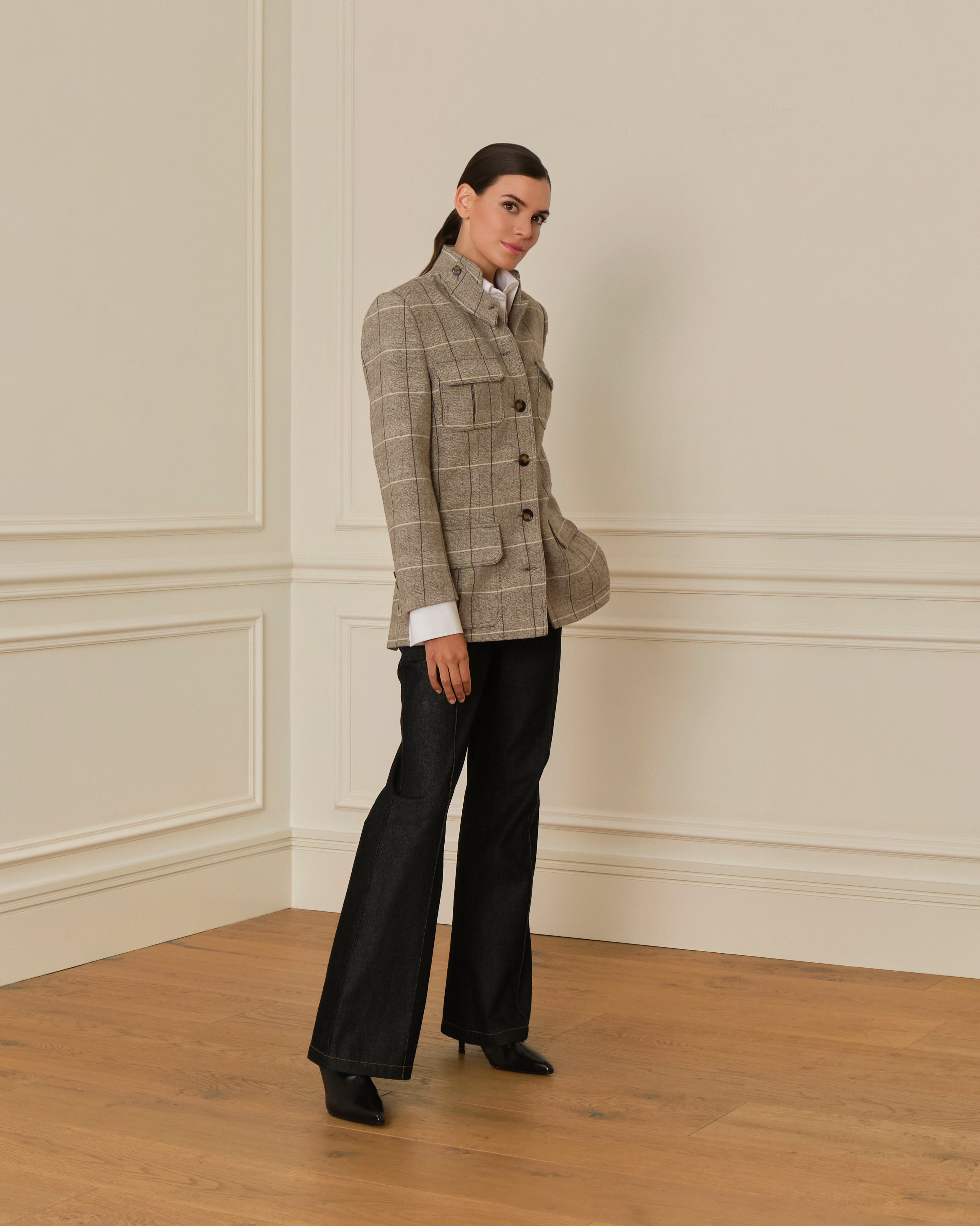 PRE-ORDER BLAZER DE LANA CON CUELLO PERKINS DE CUADROS