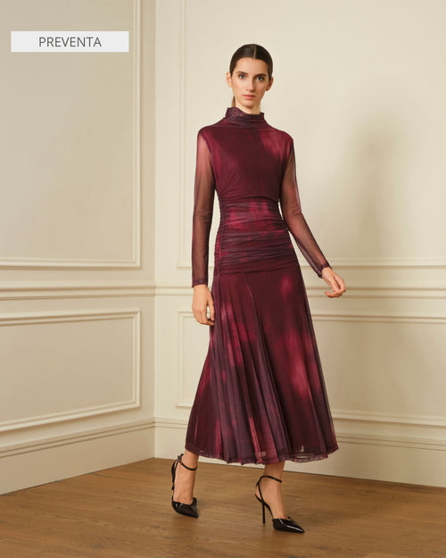 VESTIDO CUELLO ALTO CON DRAPEADO BURDEOS
