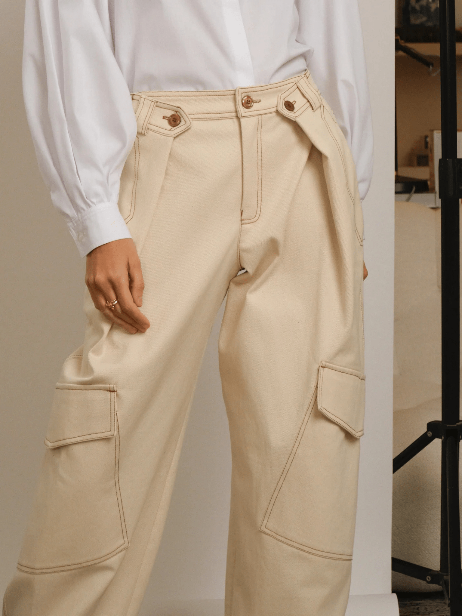 Pantalón denim off - white Leo - Seeiou